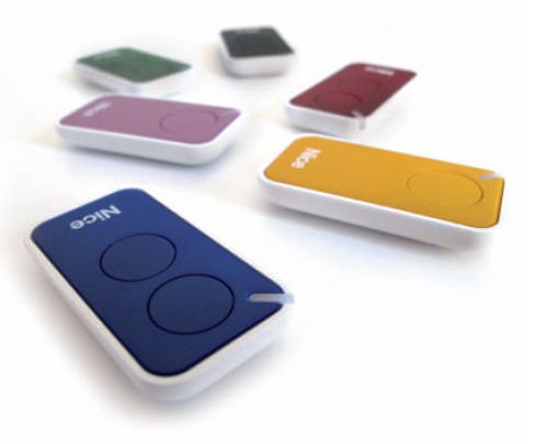 Pilot do bramy NICE INTI INTI2B 433.92MHz 2-kanałowy niebieski kod dynamicznie zmienny