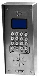 Domofon Beninca APPARTAMENTO 500 24V DC bezprzewodowy domofon GSM znajdzie zastosowanie w firmach oraz budynkach wielokatorskich czy całych osiedlach